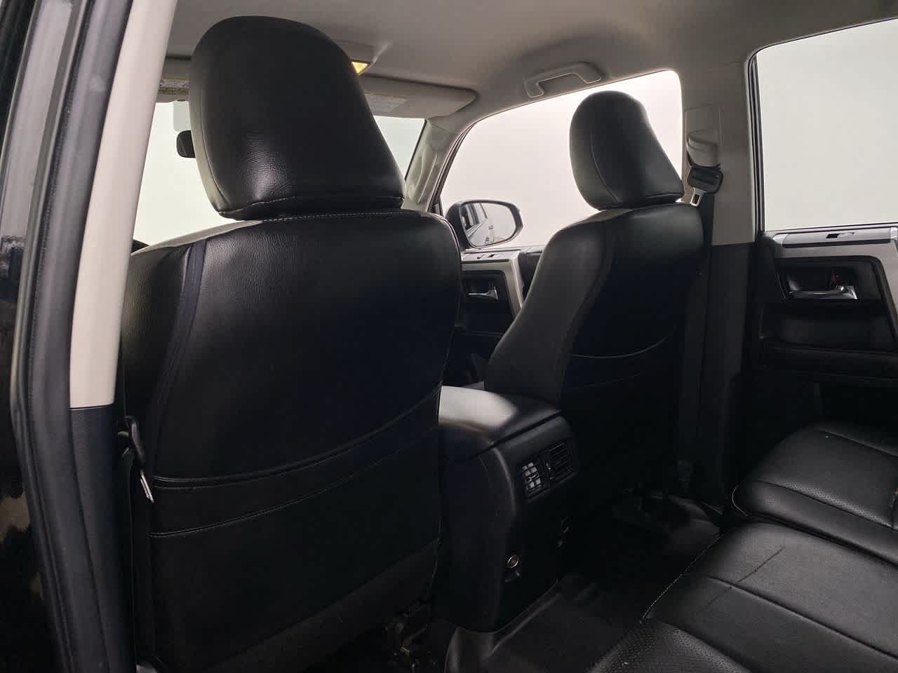 Thumbnail: 2015 Toyota 4Runner - 15