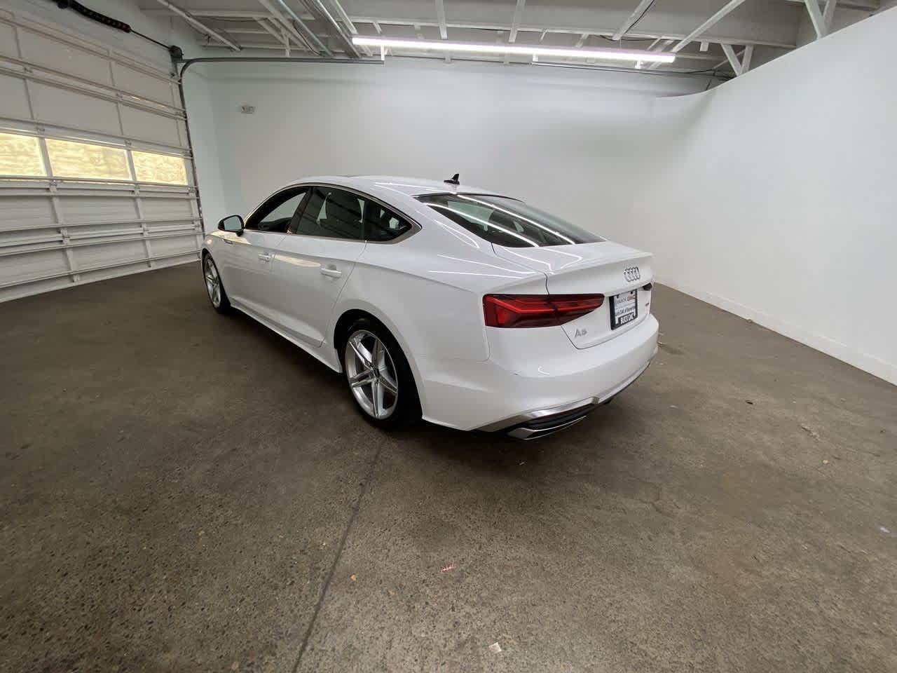 Thumbnail: 2021 Audi A5 - 4