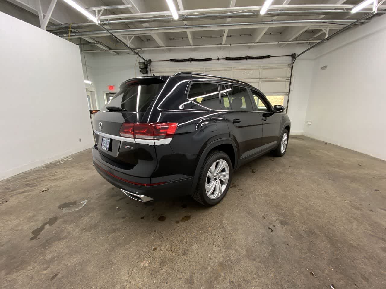 Thumbnail: 2021 Volkswagen Atlas - 6