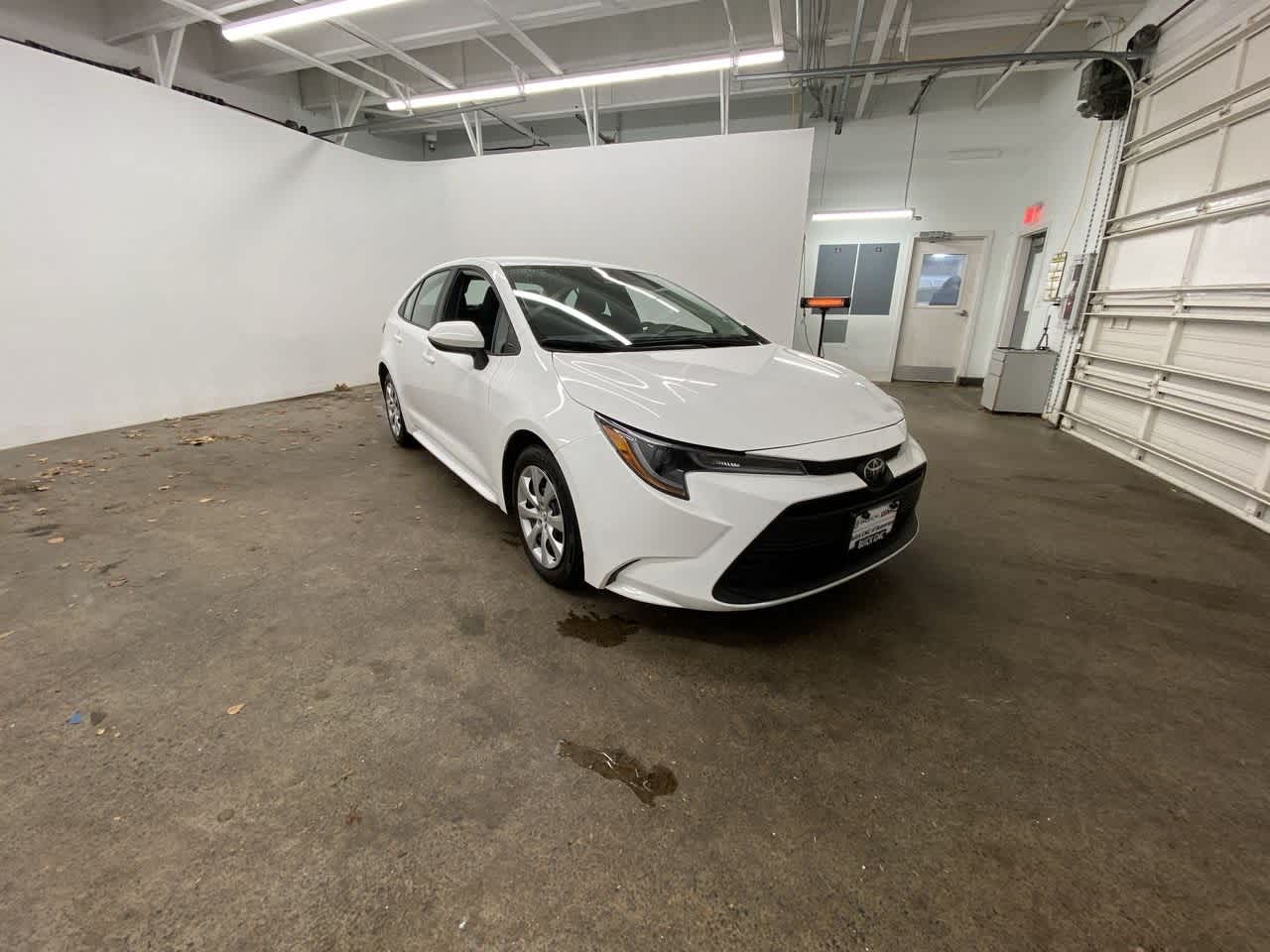 Thumbnail: 2023 Toyota Corolla - 8