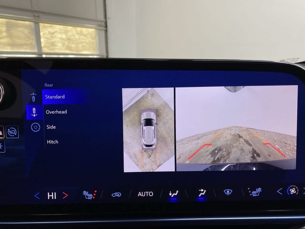 Thumbnail: 2025 Chevrolet Equinox - 24