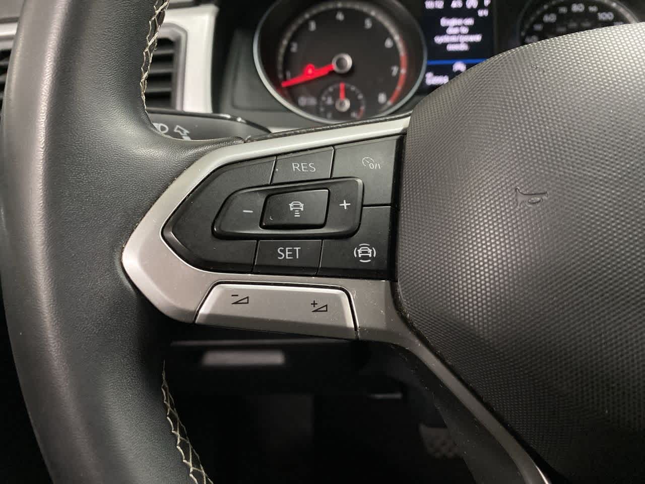 Thumbnail: 2021 Volkswagen Atlas - 21