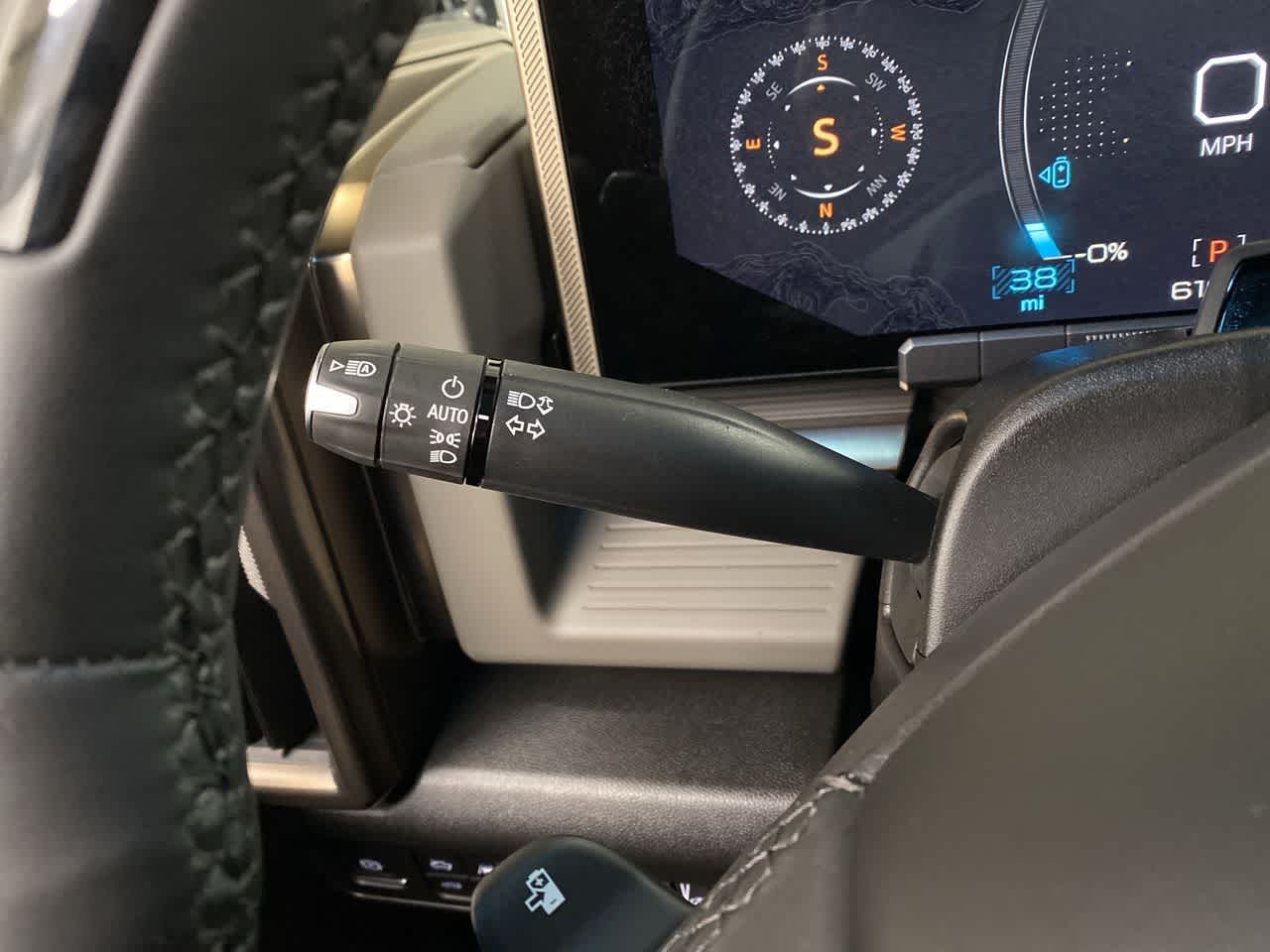 Thumbnail: 2024 GMC Hummer EV - 23