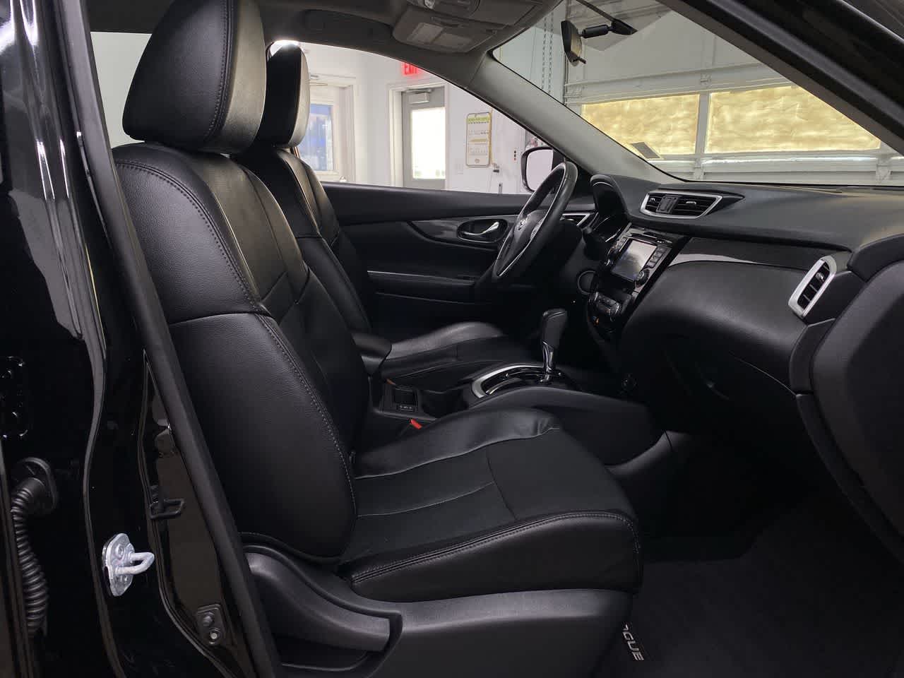 Thumbnail: 2016 Nissan Rogue - 20