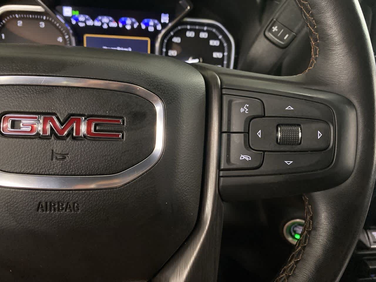 Thumbnail: 2022 GMC Sierra 3500 - 22