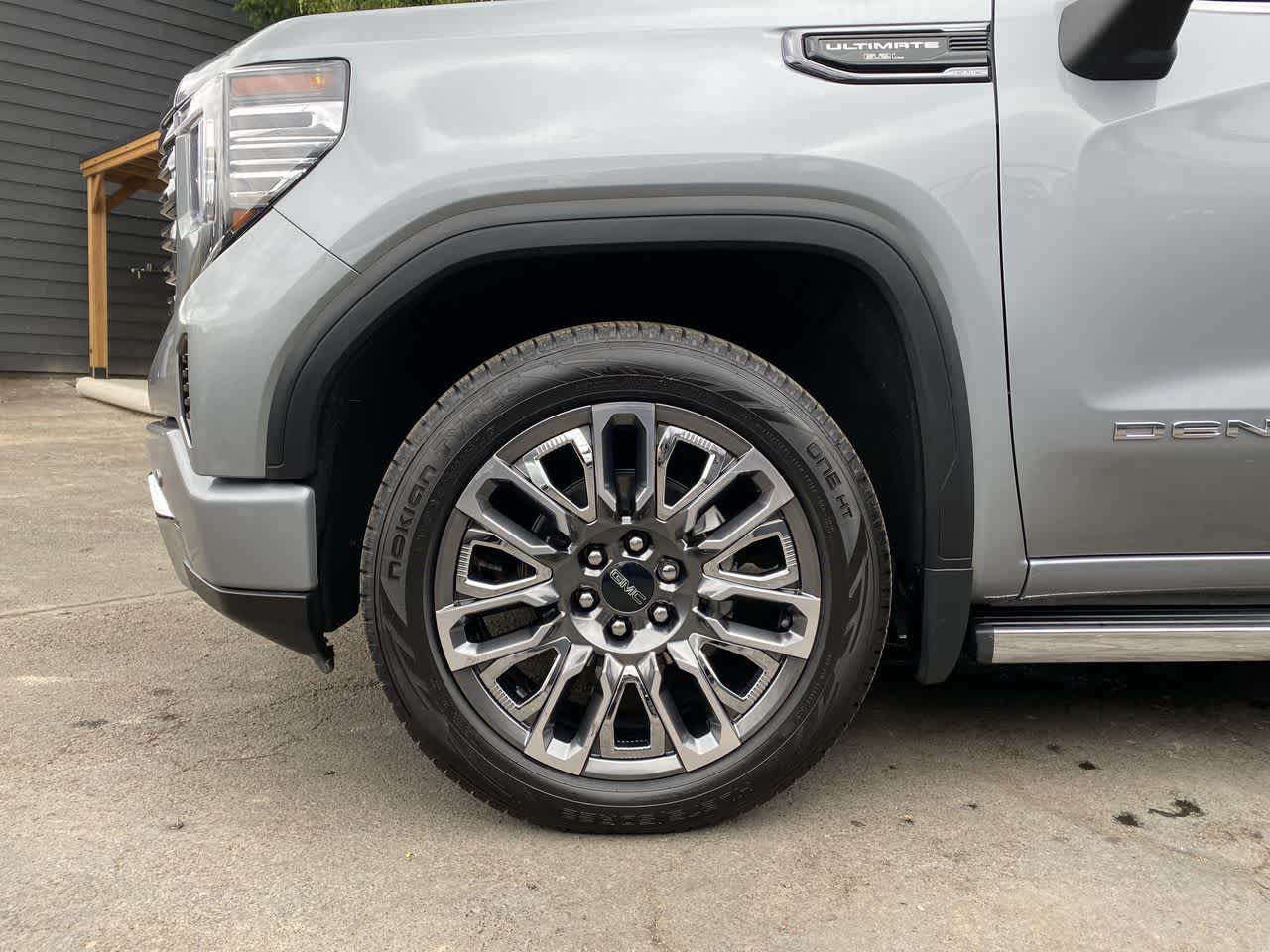 Thumbnail: 2024 GMC Sierra 1500 - 11
