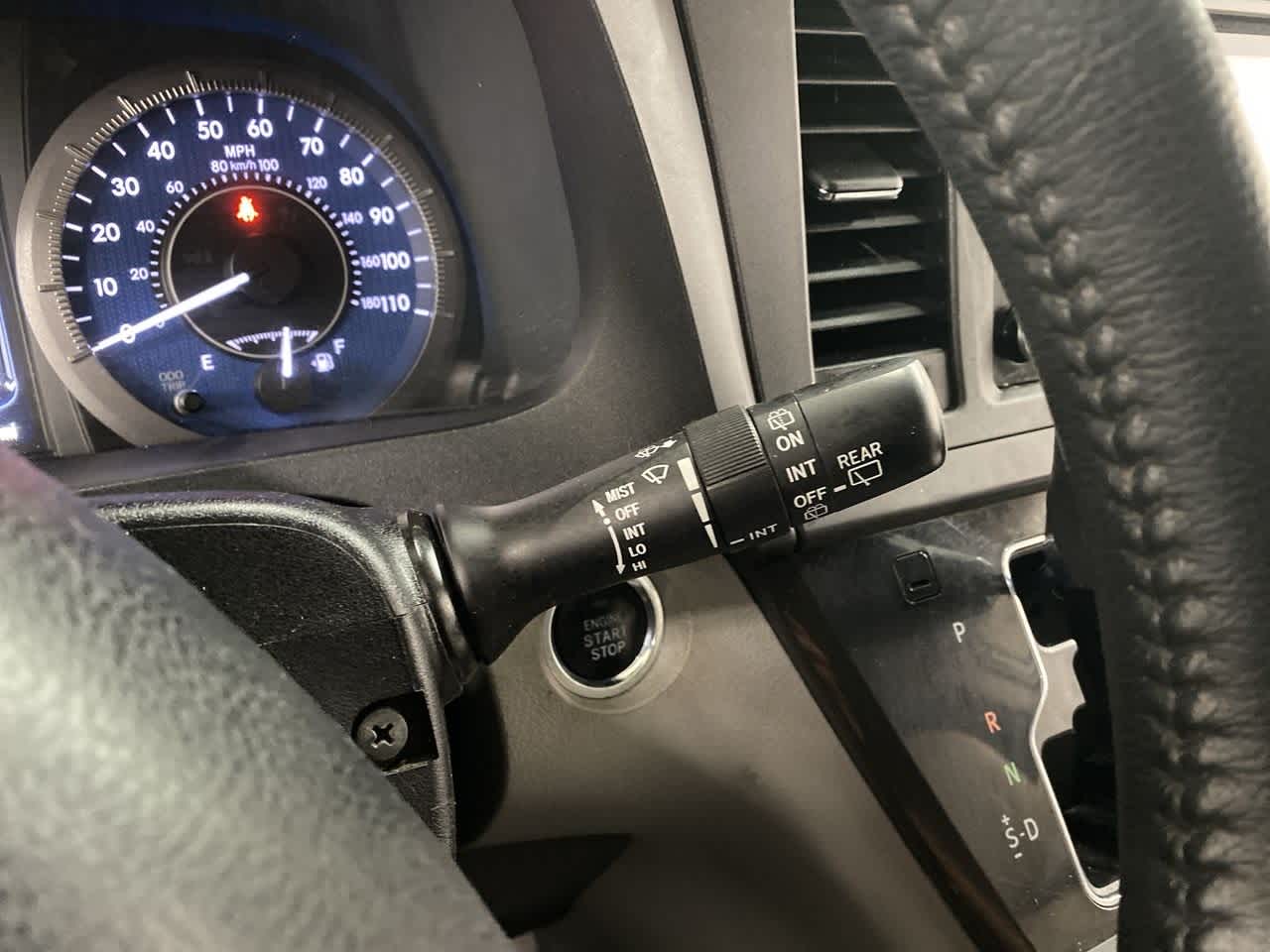 2019 Toyota Sienna XLE 24