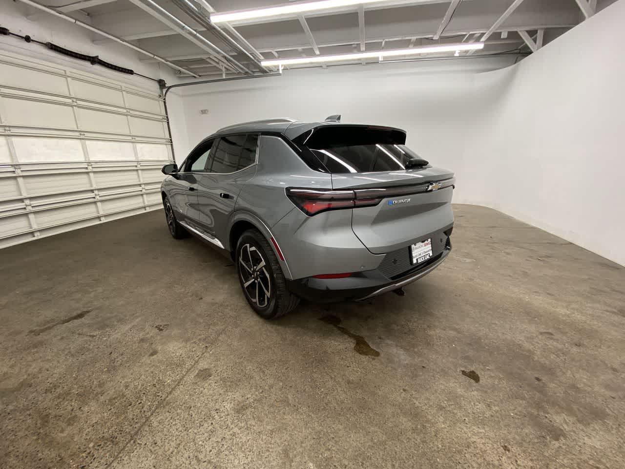 Thumbnail: 2025 Chevrolet Equinox - 4