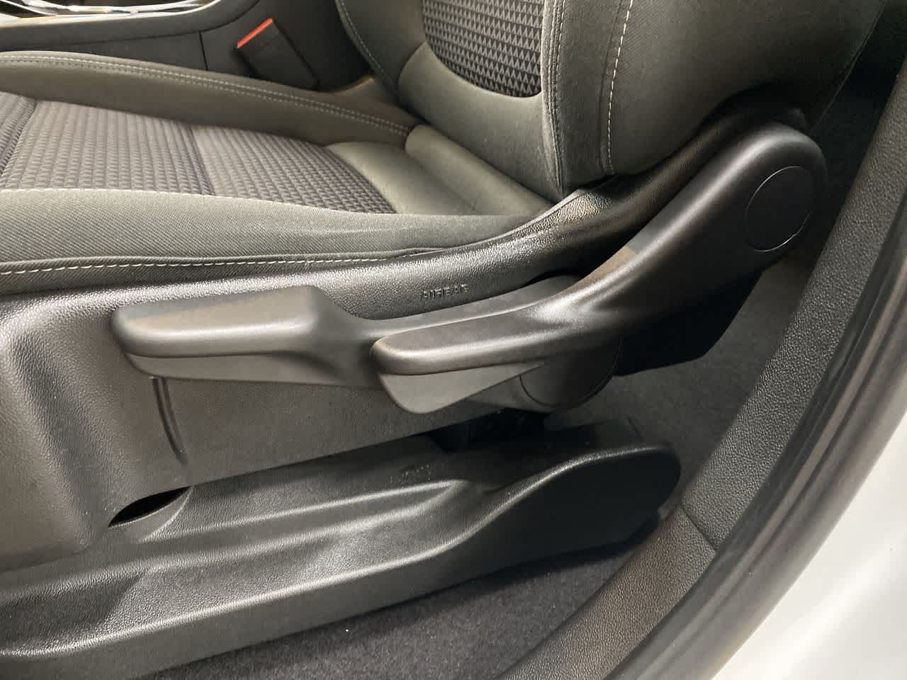 Thumbnail: 2022 Chevrolet Bolt EUV - 15