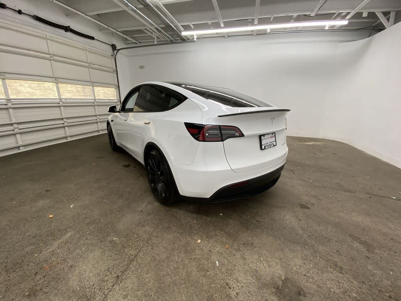 Thumbnail: 2023 Tesla Model Y - 4