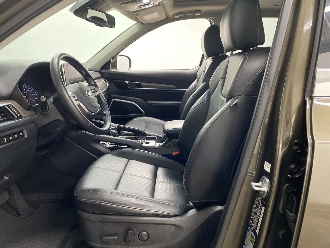 Thumbnail: 2021 Kia Telluride - 14