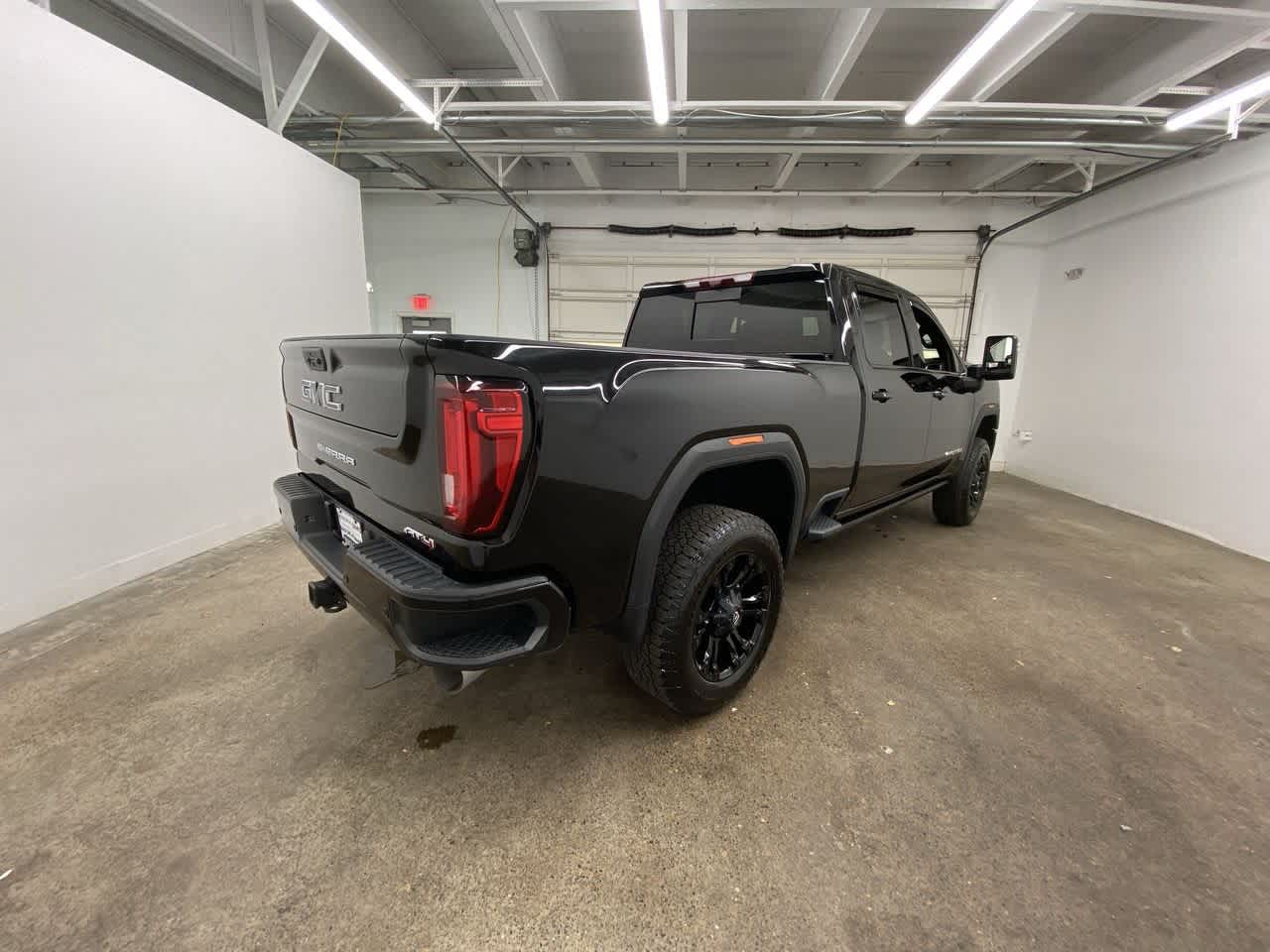 Thumbnail: 2022 GMC Sierra 3500 - 6