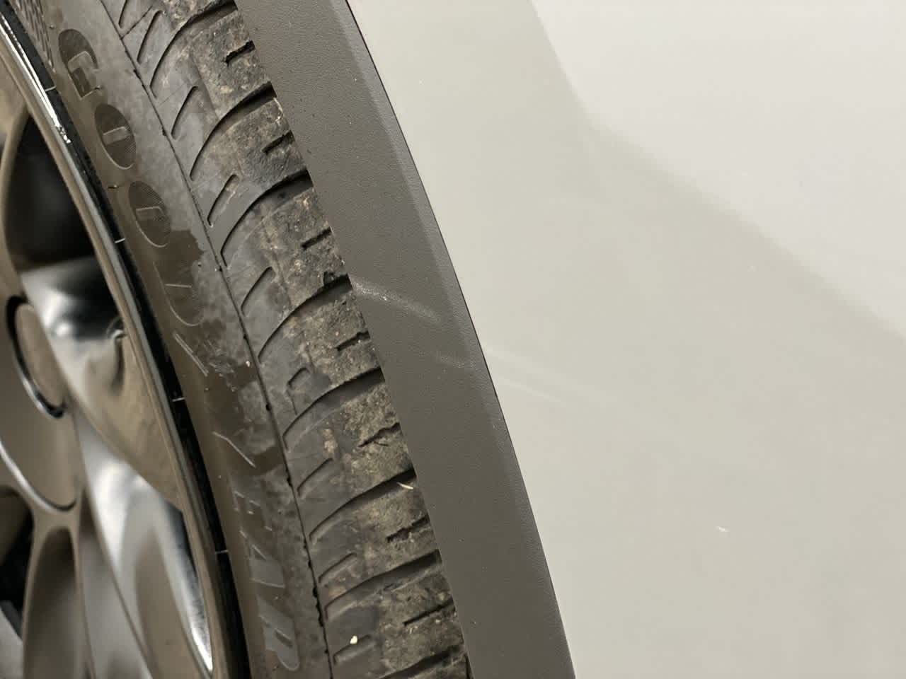 Thumbnail: 2023 Tesla Model Y - 32