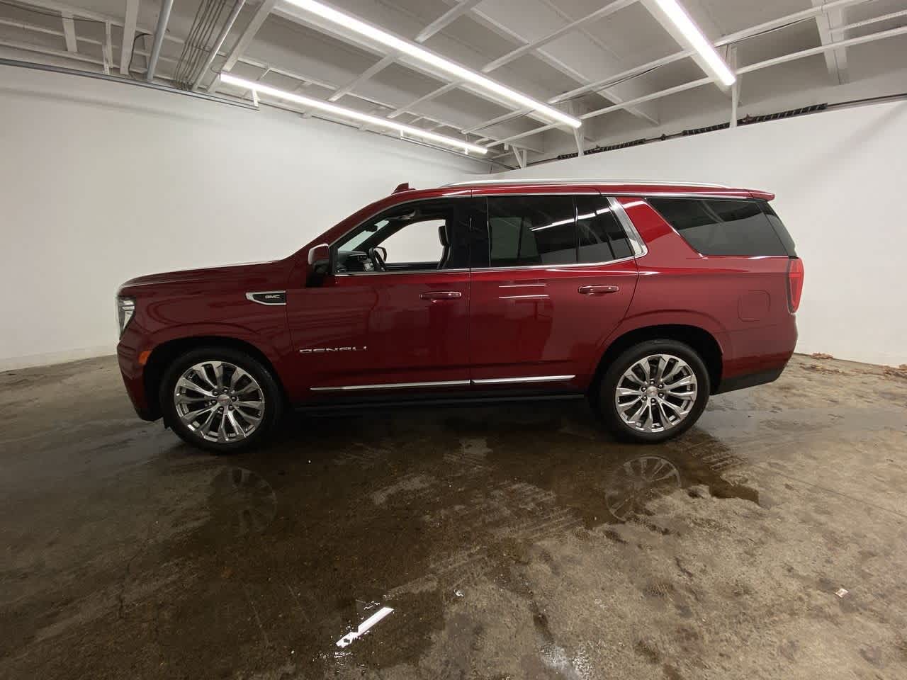 Thumbnail: 2024 GMC Yukon - 3