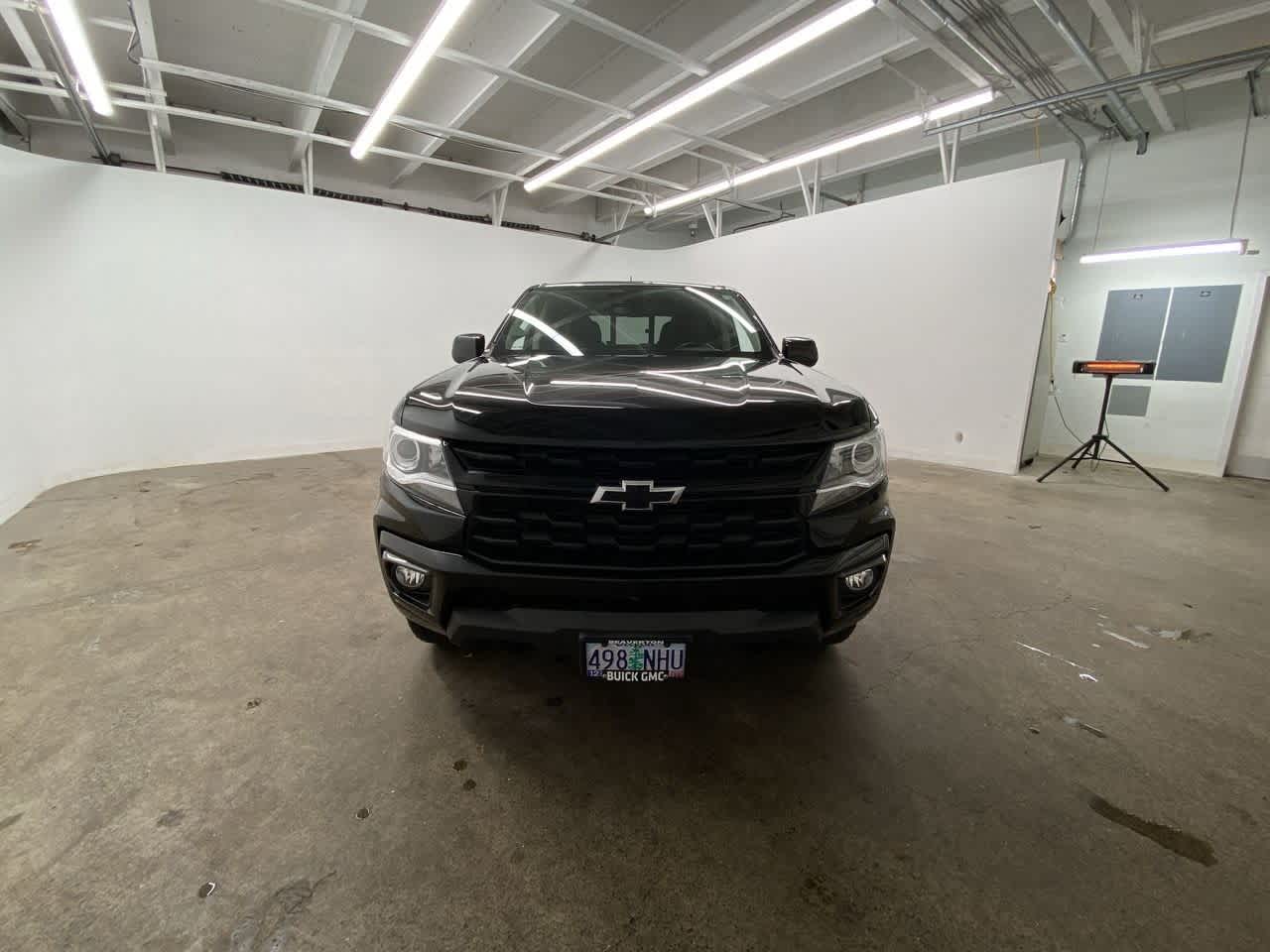 Thumbnail: 2022 Chevrolet Colorado - 9