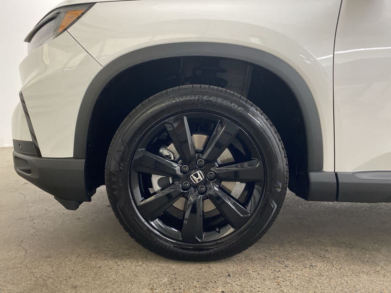 Thumbnail: 2025 Honda Pilot - 11