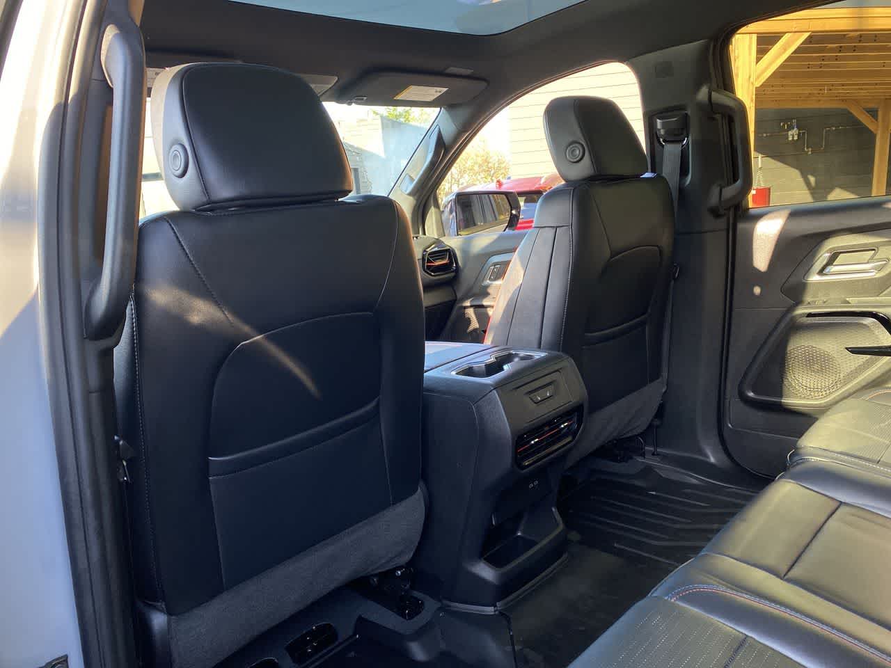 Thumbnail: 2025 Chevrolet Silverado EV - 15
