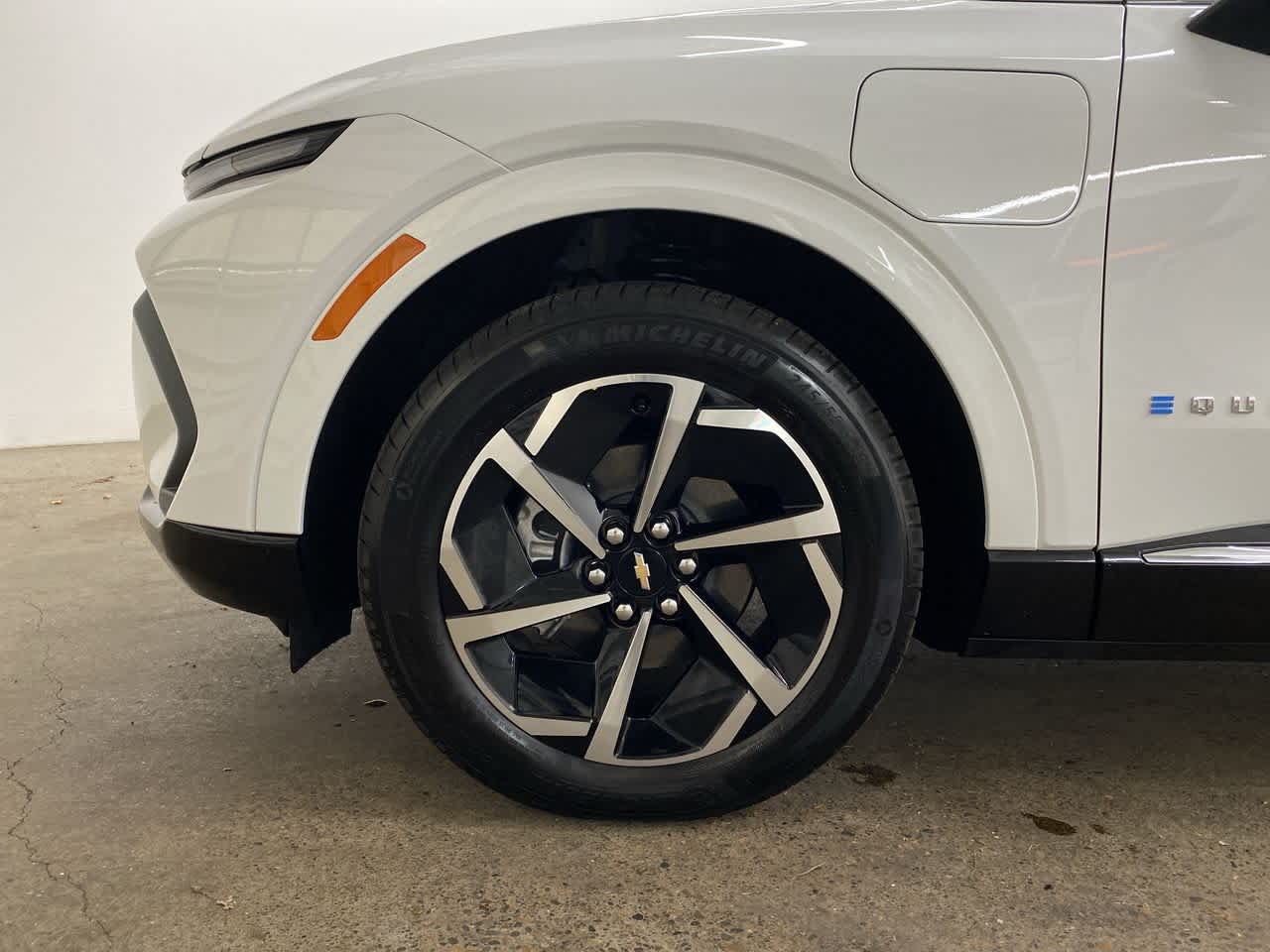 Thumbnail: 2025 Chevrolet Equinox - 11