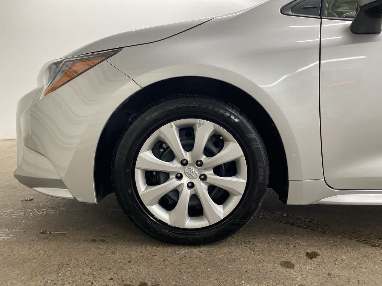 Thumbnail: 2023 Toyota Corolla - 12