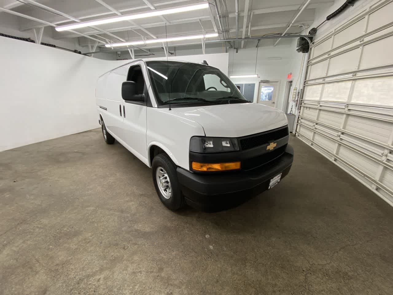 Thumbnail: 2025 Chevrolet Express - 8