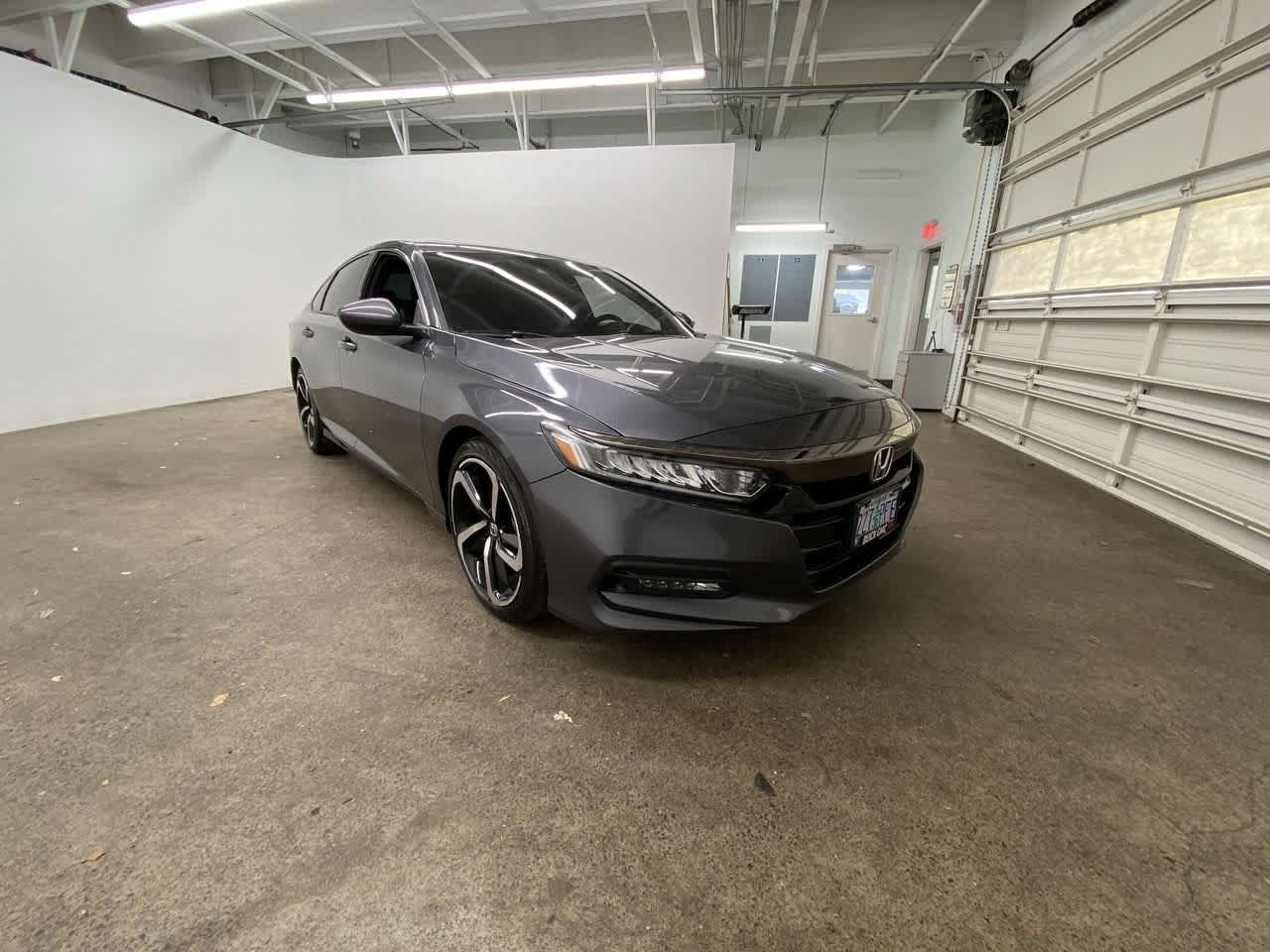 Thumbnail: 2018 Honda Accord - 8