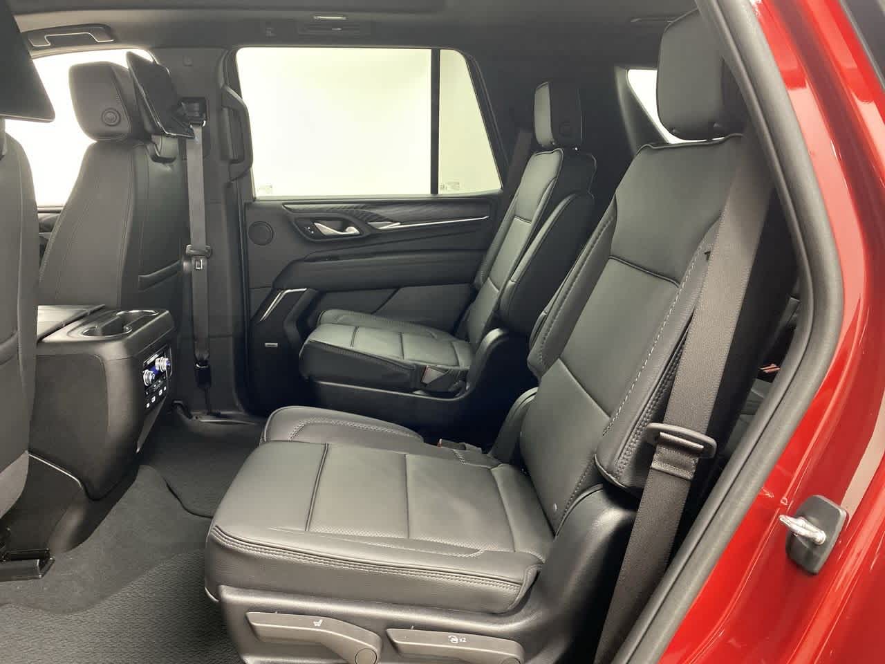 Thumbnail: 2024 GMC Yukon - 16