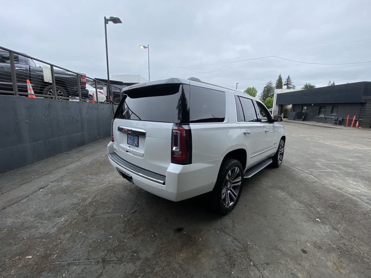Thumbnail: 2017 GMC Yukon - 6