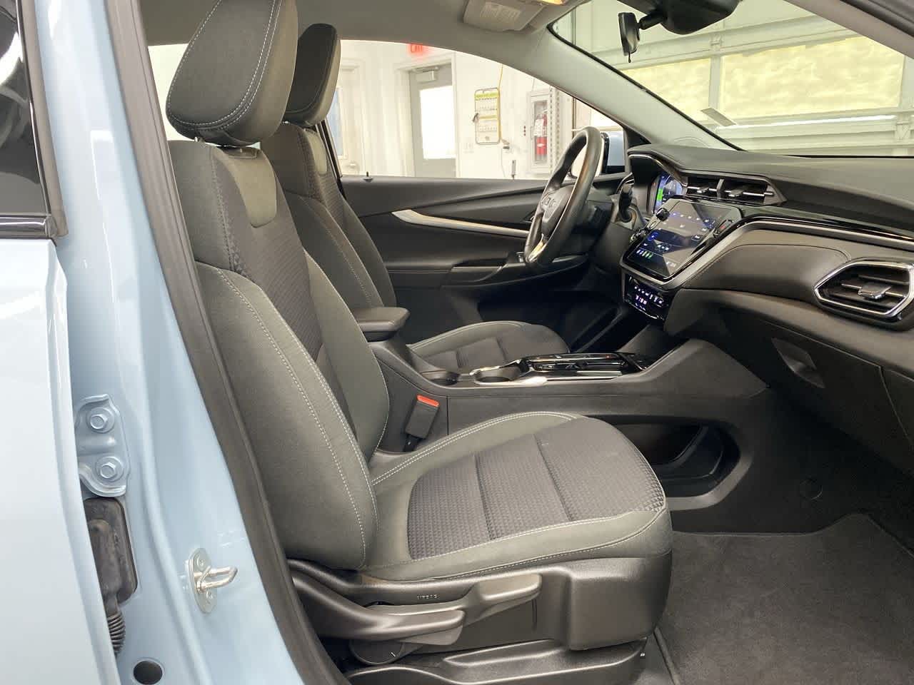 Thumbnail: 2023 Chevrolet Bolt EUV - 19