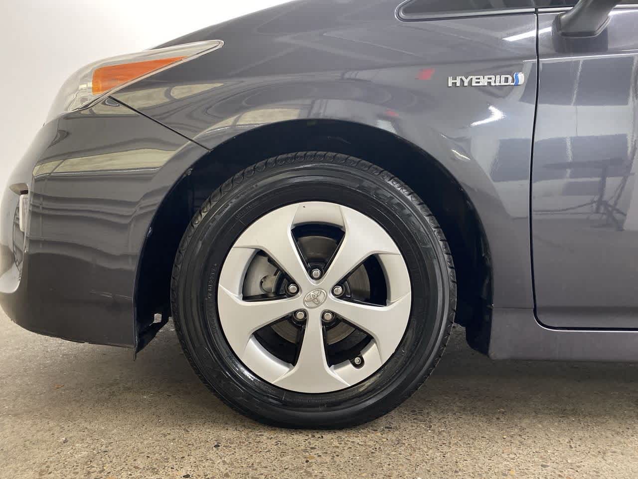 Thumbnail: 2013 Toyota Prius - 11