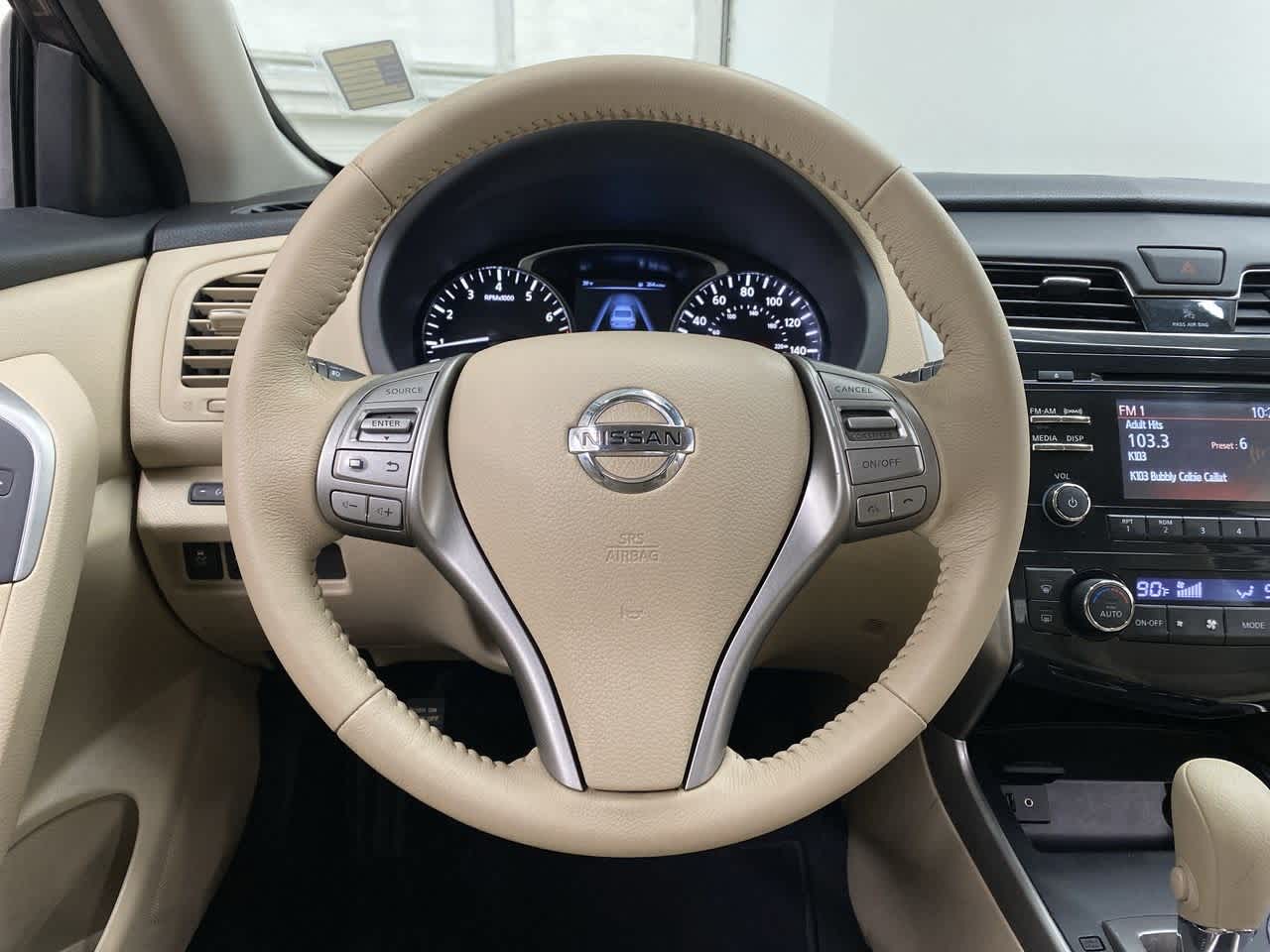 Thumbnail: 2015 Nissan Altima - 21