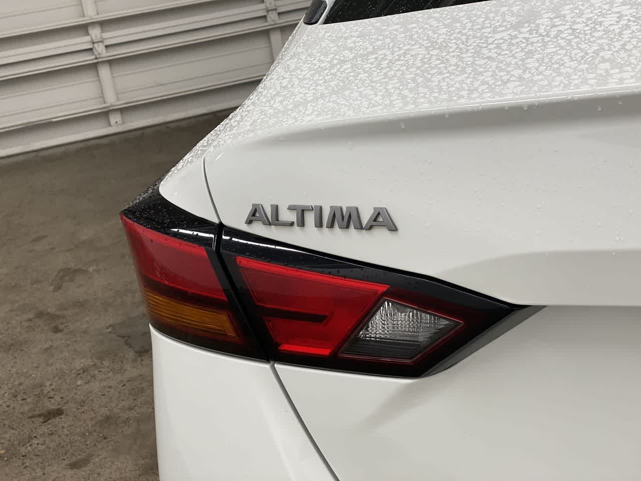 Thumbnail: 2025 Nissan Altima - 10