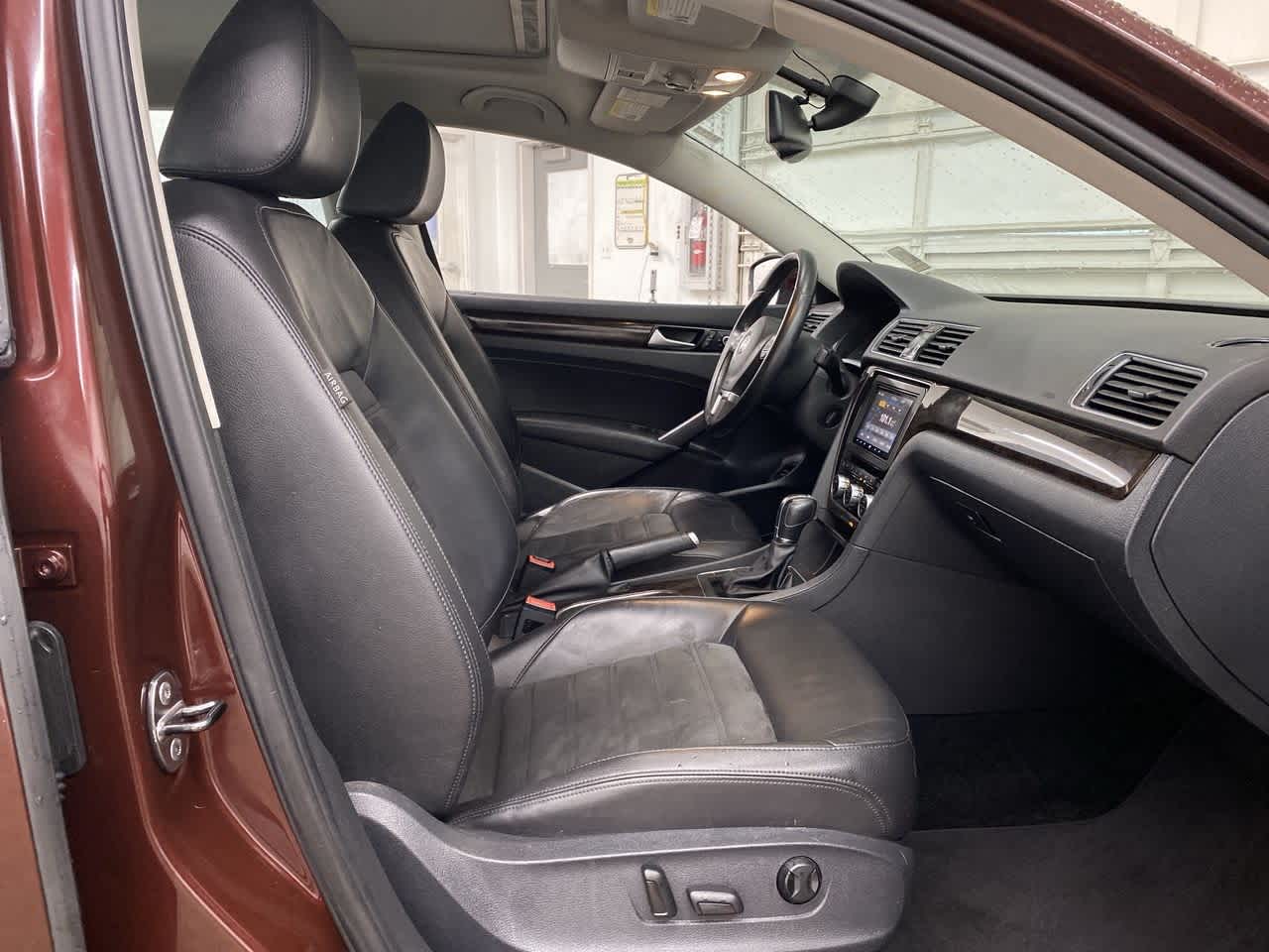 Thumbnail: 2014 Volkswagen Passat - 20