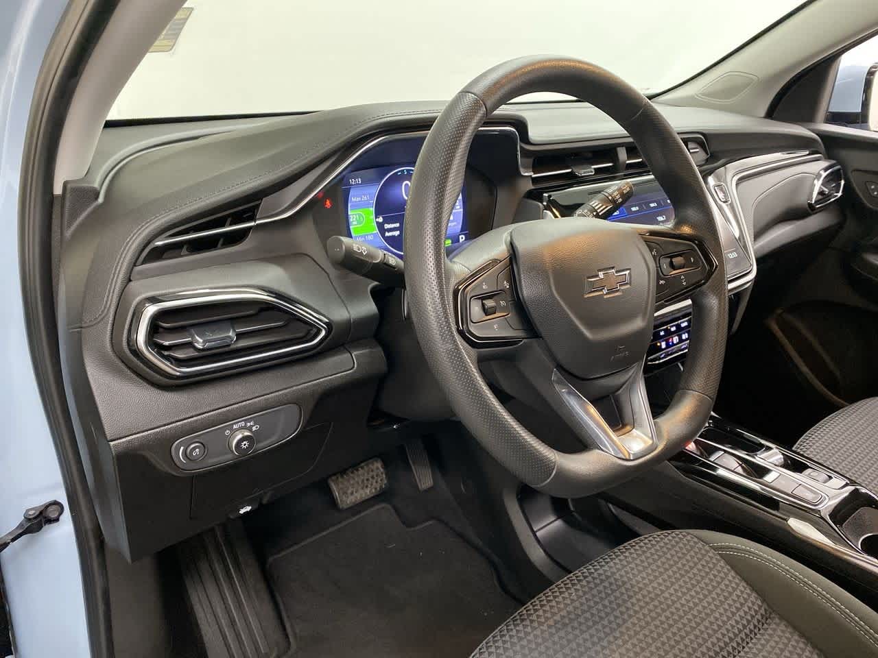 Thumbnail: 2023 Chevrolet Bolt EUV - 2