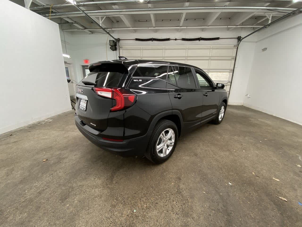 Thumbnail: 2024 GMC Terrain - 6
