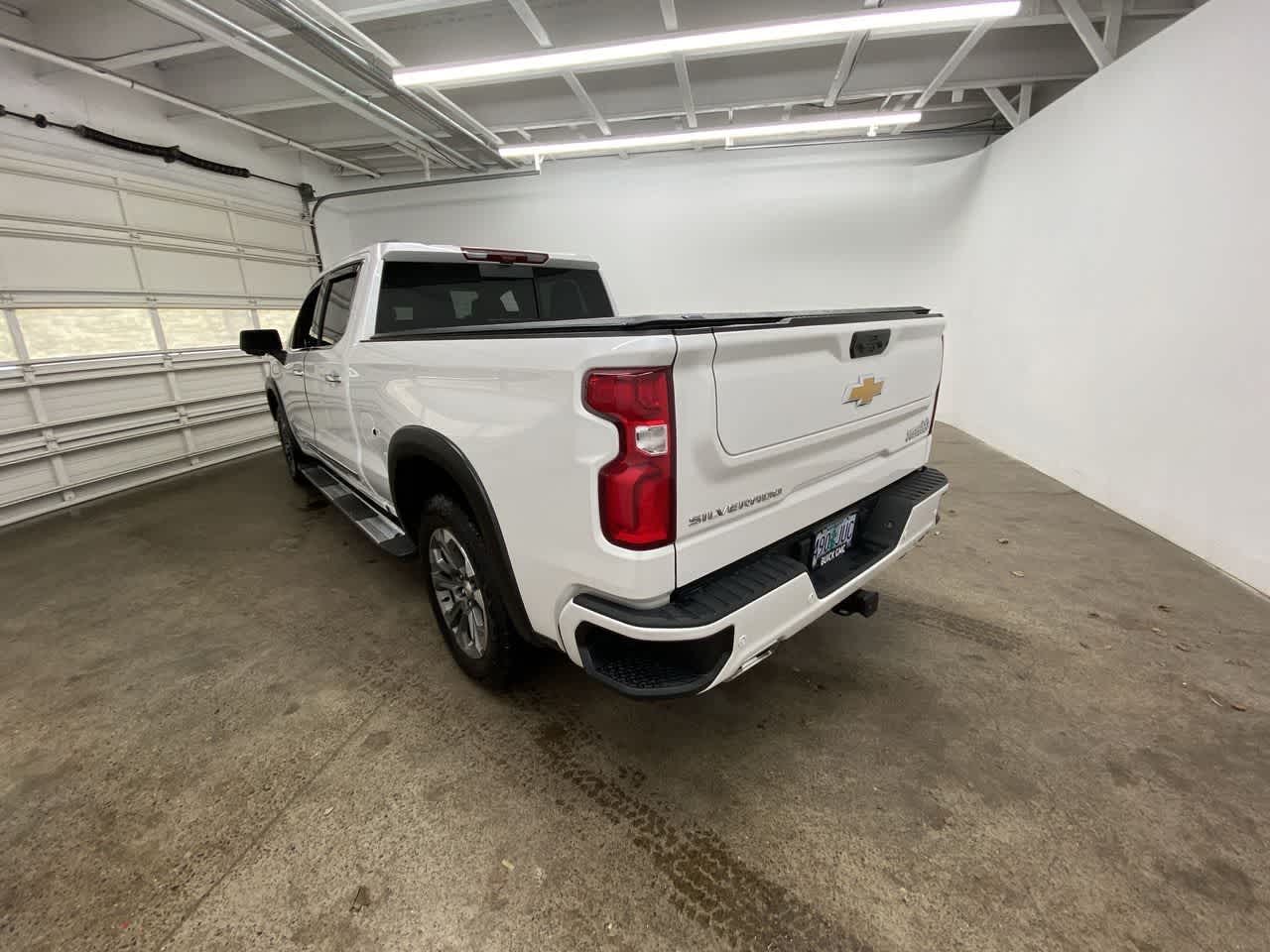 Thumbnail: 2024 Chevrolet Silverado 1500 - 4