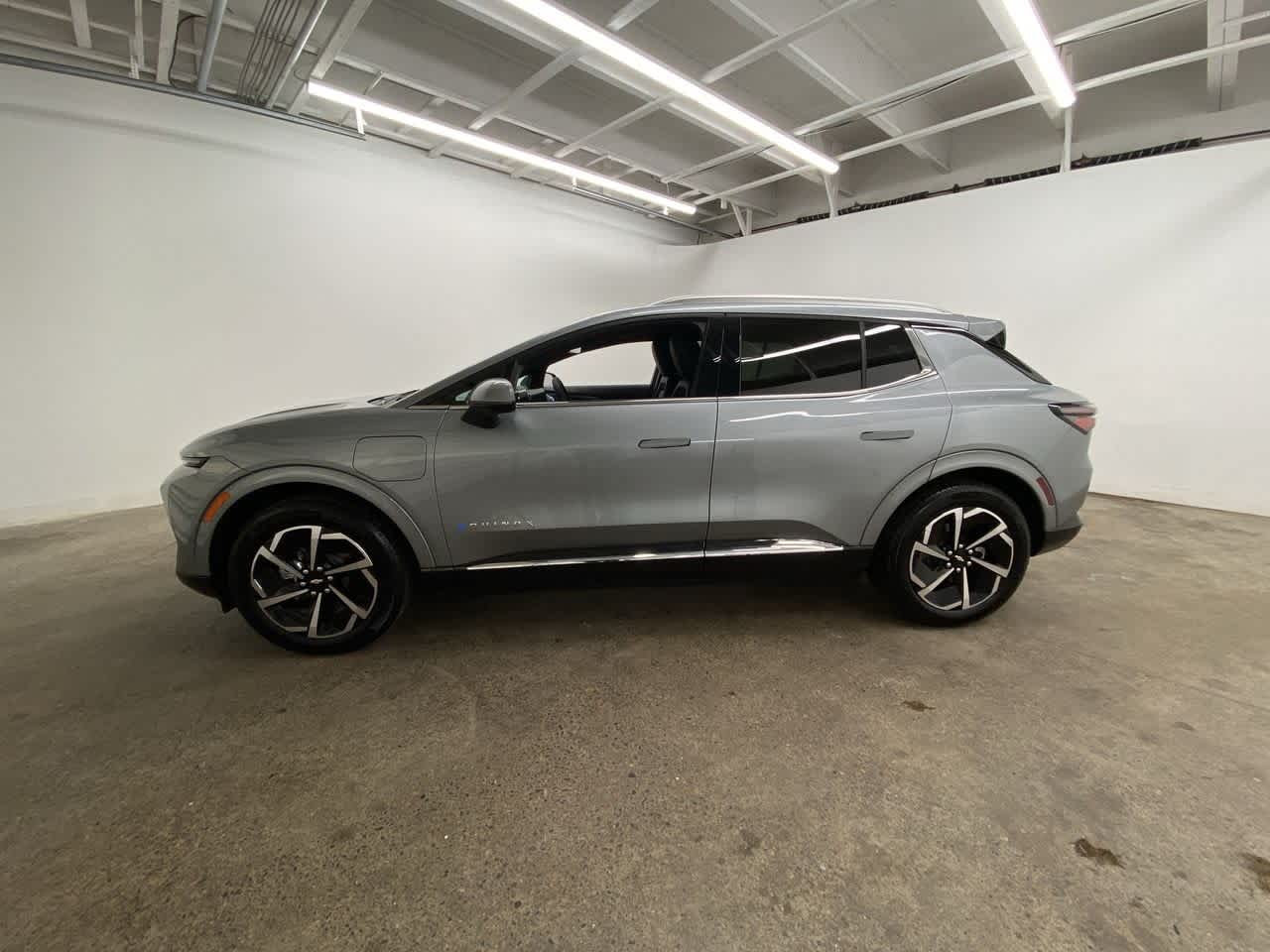 Thumbnail: 2025 Chevrolet Equinox - 3