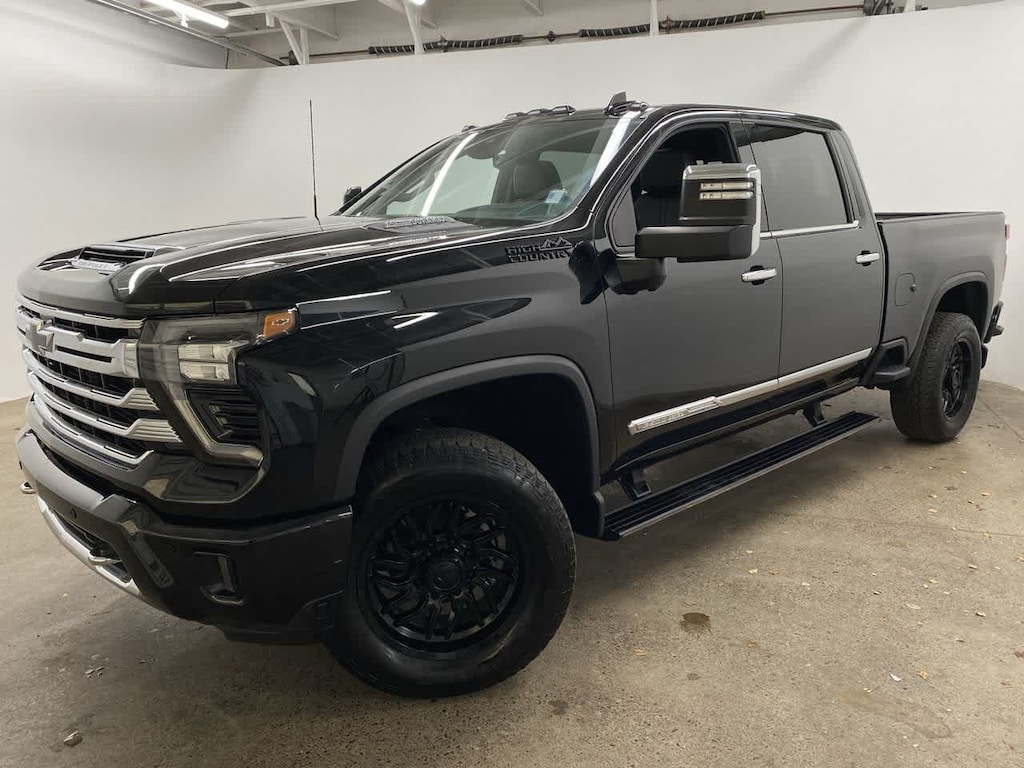 Used 2024 Chevrolet Silverado 2500 HD High Country Truck Crew Cab