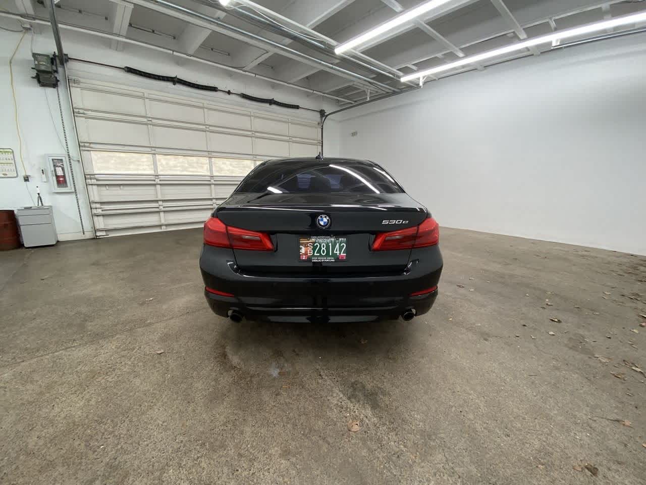 Thumbnail: 2018 BMW 5 Series - 5
