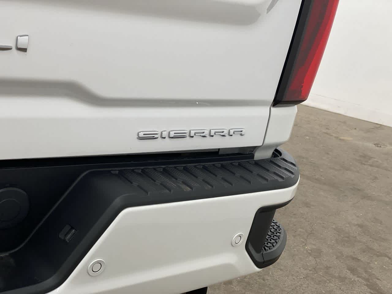 Thumbnail: 2024 GMC Sierra 2500 - 10