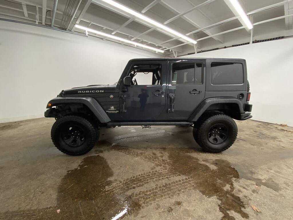 Used 2017 Jeep Wrangler JK Unlimited Rubicon 4x4 SUV