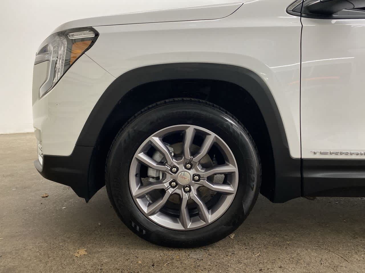 Thumbnail: 2024 GMC Terrain - 11