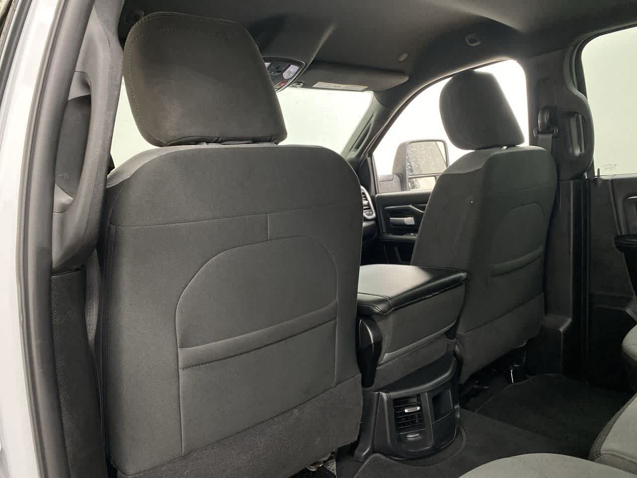 2024 RAM 3500 Big Horn 16