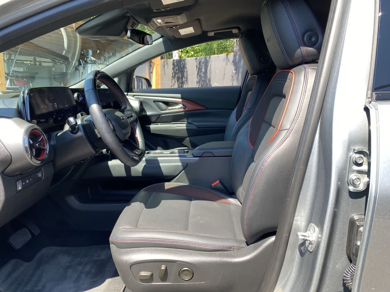 Thumbnail: 2024 Chevrolet Equinox - 13