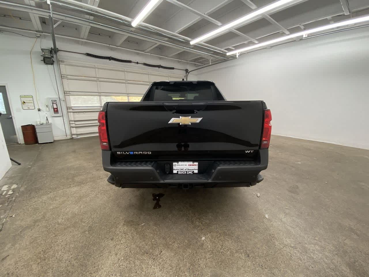 Thumbnail: 2024 Chevrolet Silverado EV - 5