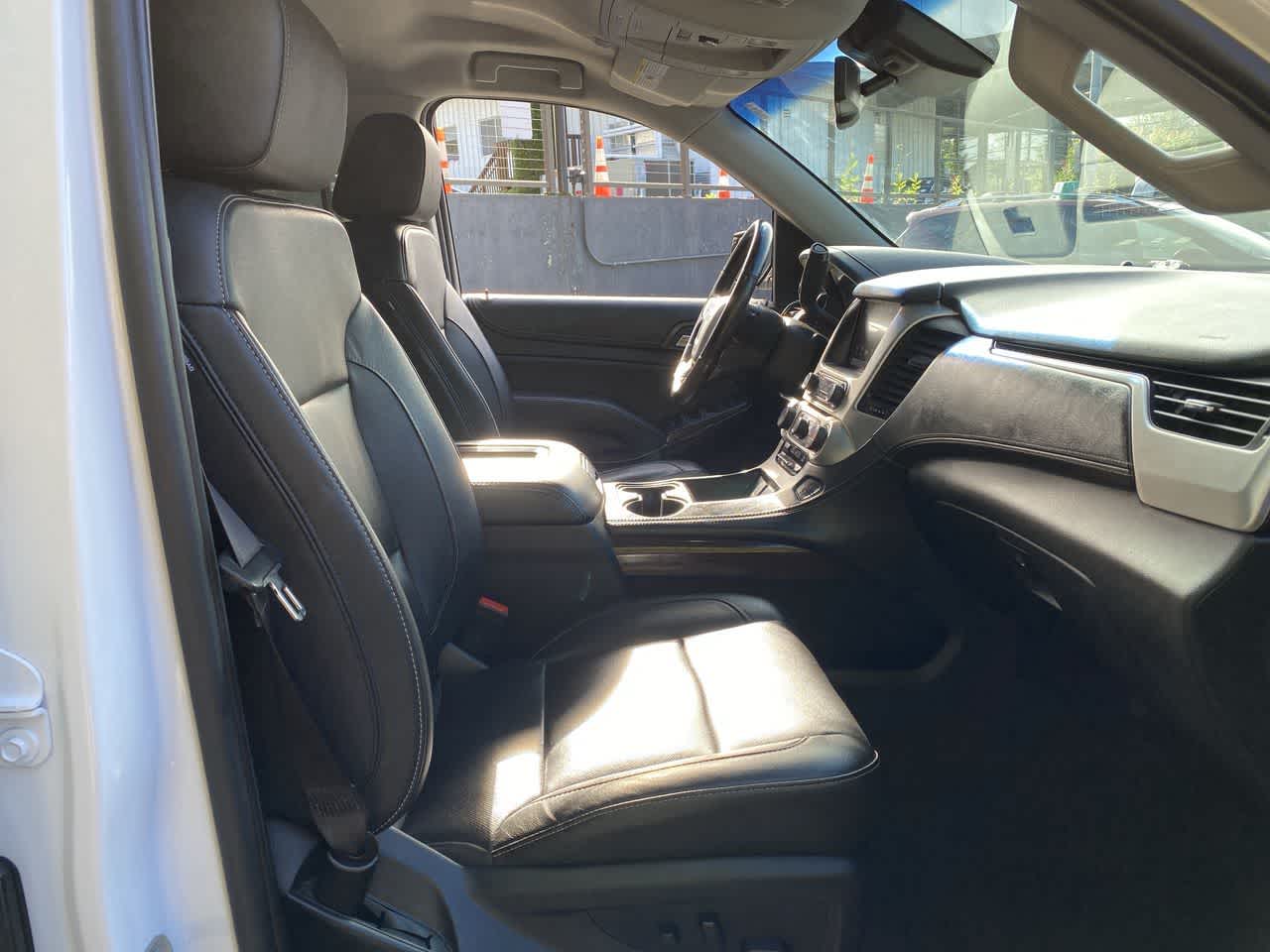 Thumbnail: 2019 GMC Yukon XL - 18