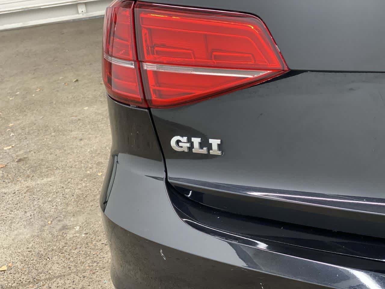 Thumbnail: 2015 Volkswagen Jetta - 10