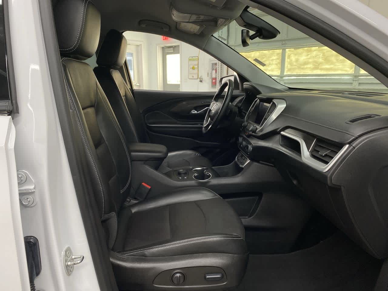 Thumbnail: 2023 GMC Terrain - 19