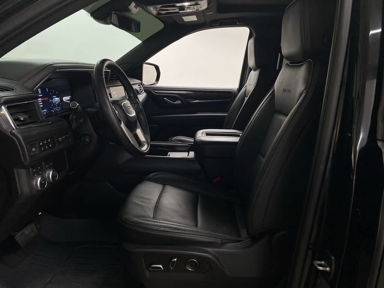 Thumbnail: 2023 GMC Yukon XL - 13