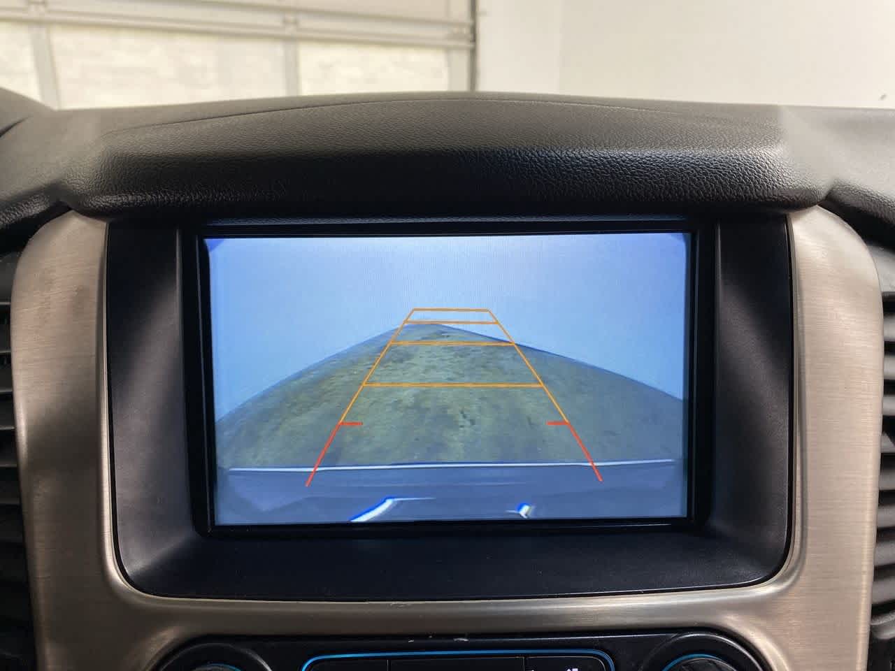 Thumbnail: 2017 GMC Yukon - 24