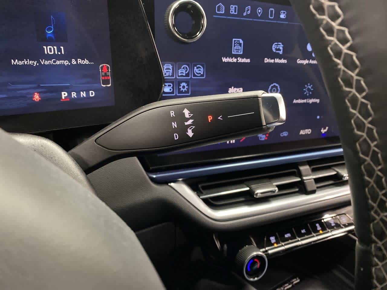 Thumbnail: 2025 Chevrolet Equinox - 25